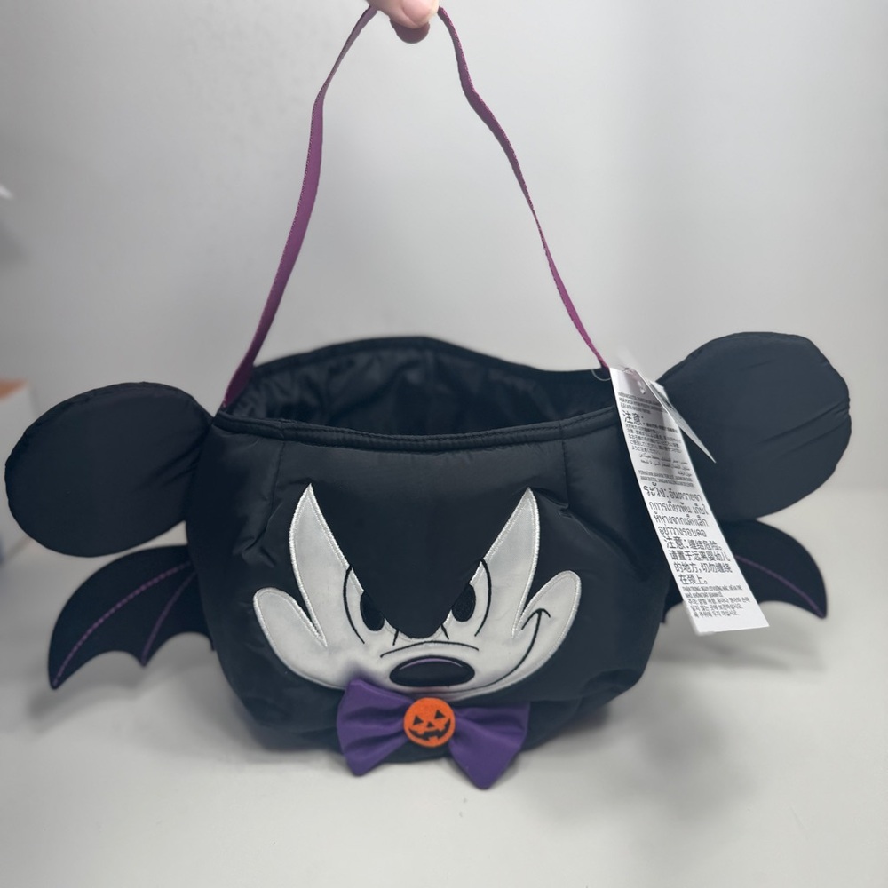 NWT Disney Mickey Mouse bat-themed trick-or-treat bag from Mickey's Not-So-Scary